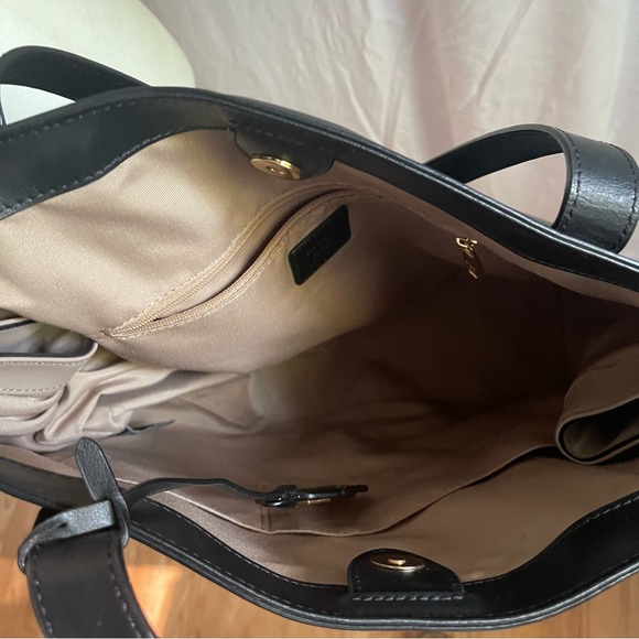 Lauren Ralph Lauren Large Black Leather Expandable Shoulder Purse - Picture 7 of 8